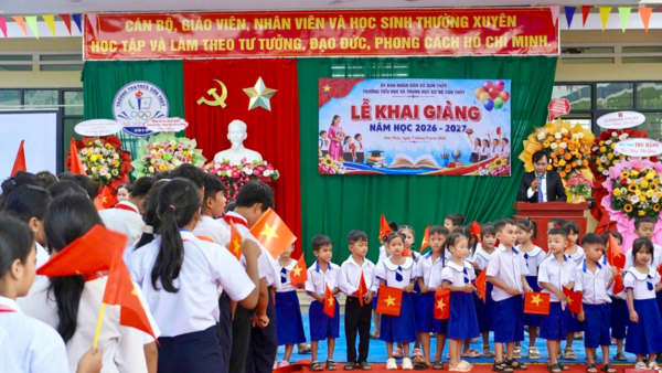 XÃ SƠN THỦY ĐỒNG LOẠT KHAI GIẢNG NĂM HỌC 2026–2027